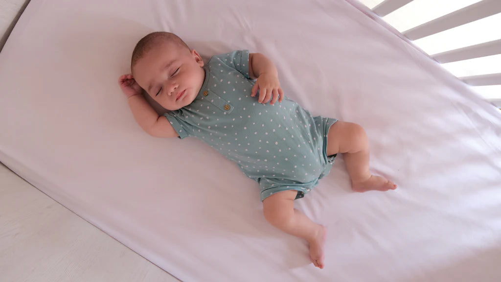 Infant safety protection：sleep, accident prevention, and first aid knowledge and suggestions